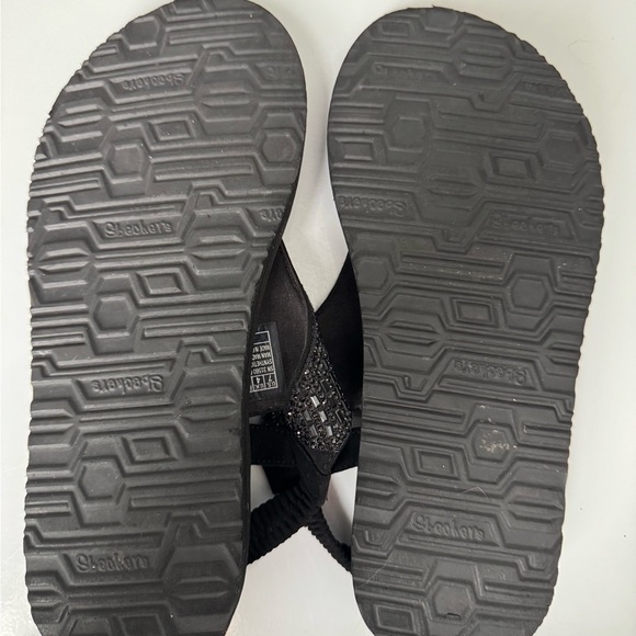 Skechers Black Rhinestone Yoga Foam Sandals Size 7 - Picture 4 of 4